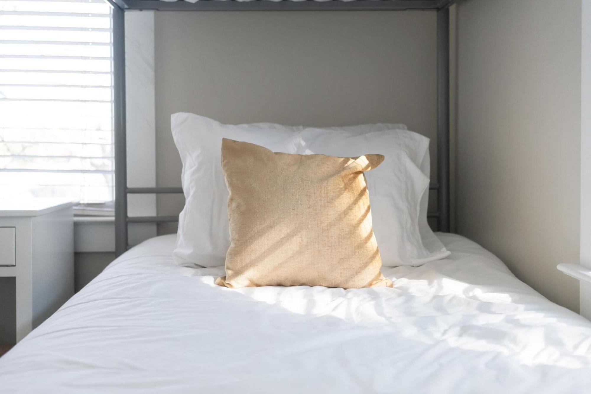 Downtown Wilmington Home ~ Pet Friendly Ngoại thất bức ảnh