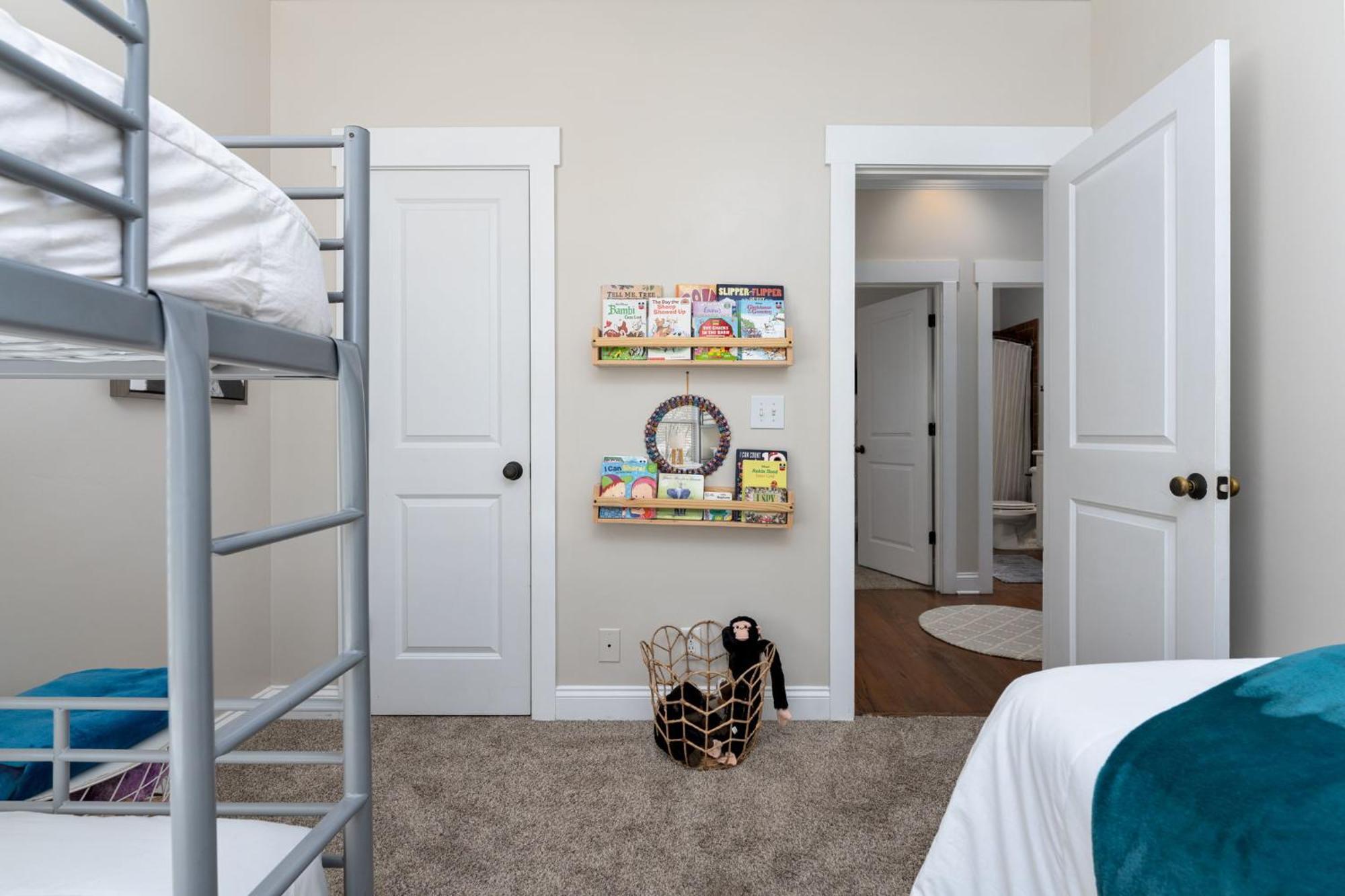 Downtown Wilmington Home ~ Pet Friendly Ngoại thất bức ảnh