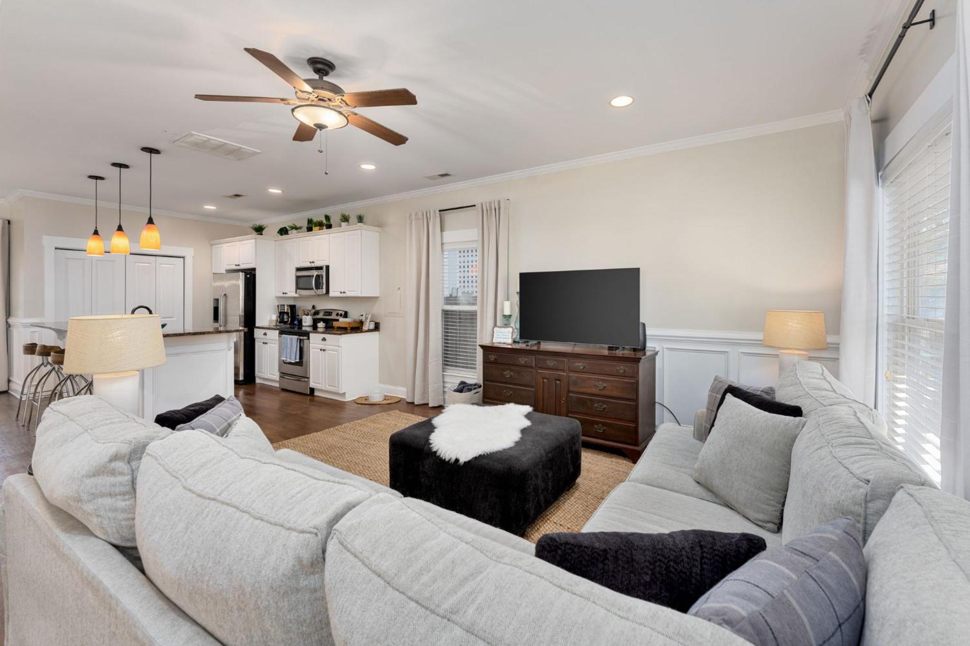 Downtown Wilmington Home ~ Pet Friendly Ngoại thất bức ảnh