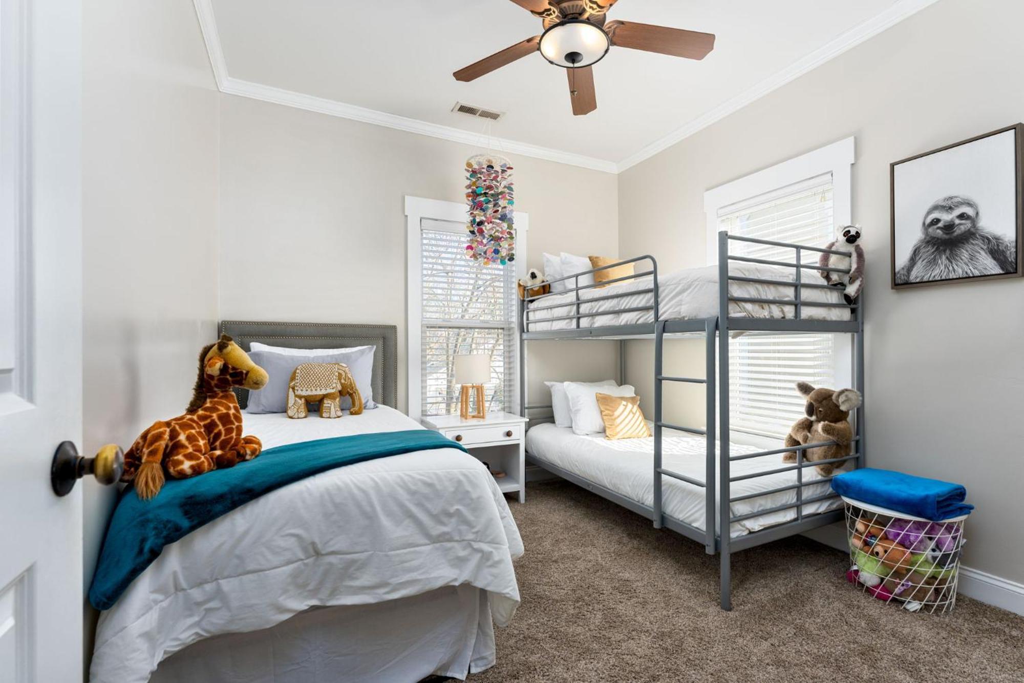 Downtown Wilmington Home ~ Pet Friendly Ngoại thất bức ảnh